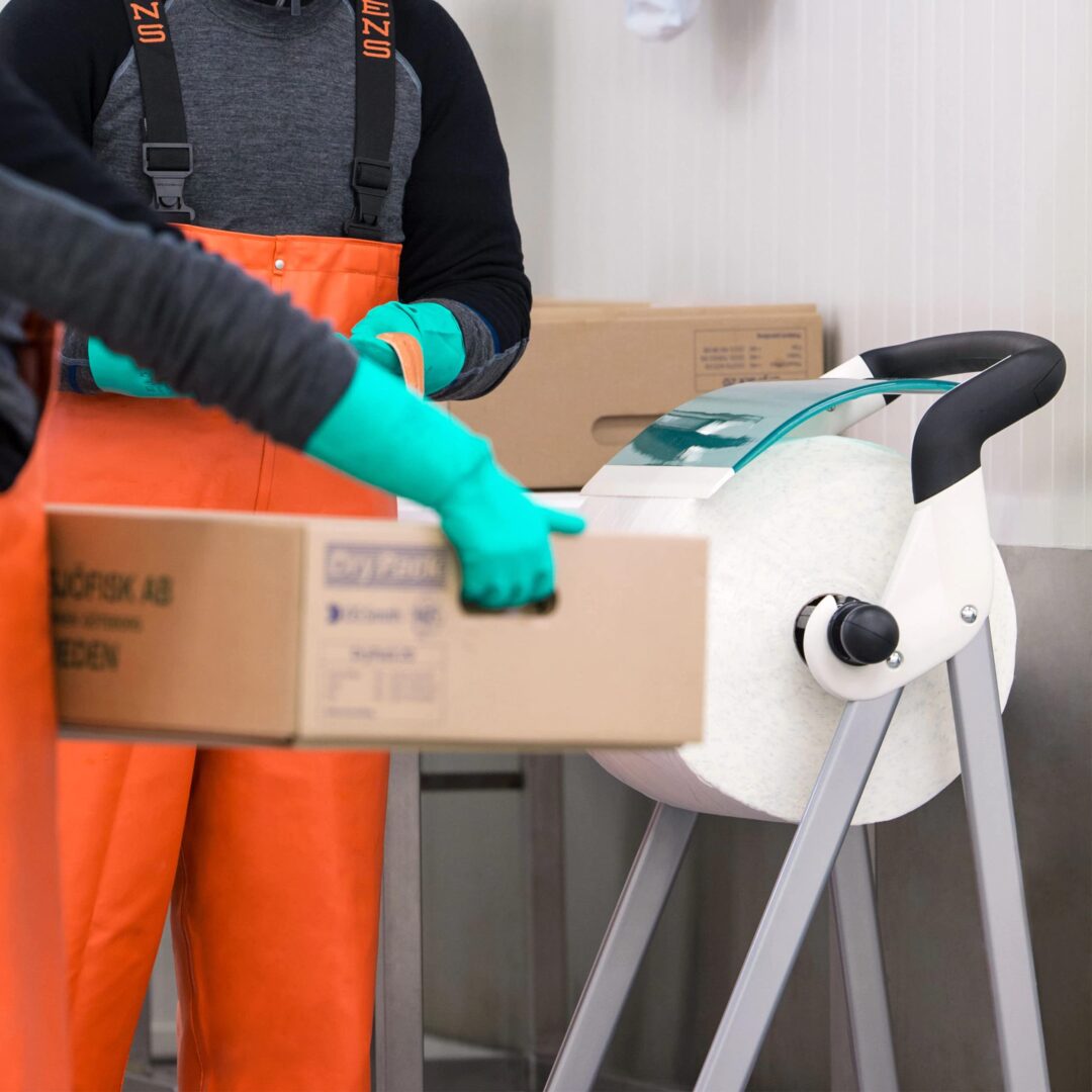 TORK - Industriaftørringspapir i rulle